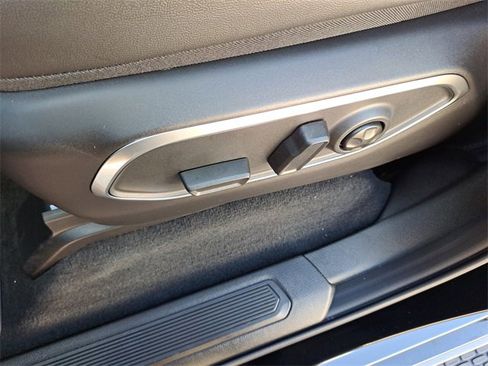 New 2026 Jeep Grand Wagoneer Base image 17