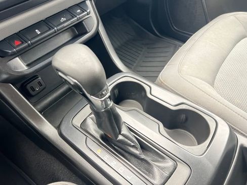 Used 2022 Chevrolet Colorado W/T w/ Custom Special Edition image 26