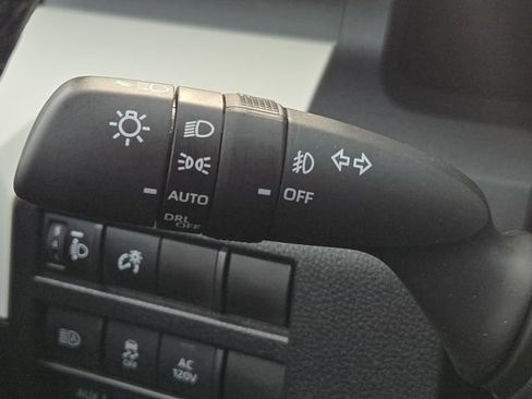 Used 2024 Toyota Tacoma TRD Sport w/ TRD Sport Upgrade Package image 29