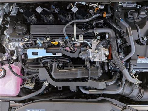 Used 2025 Toyota Camry SE FWD image 16
