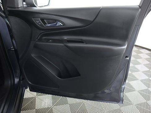 Used 2023 Chevrolet Equinox LT image 22