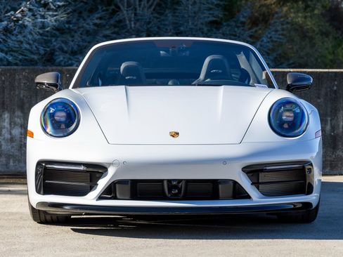 Certified 2024 Porsche 911 Targa 4 GTS image 8