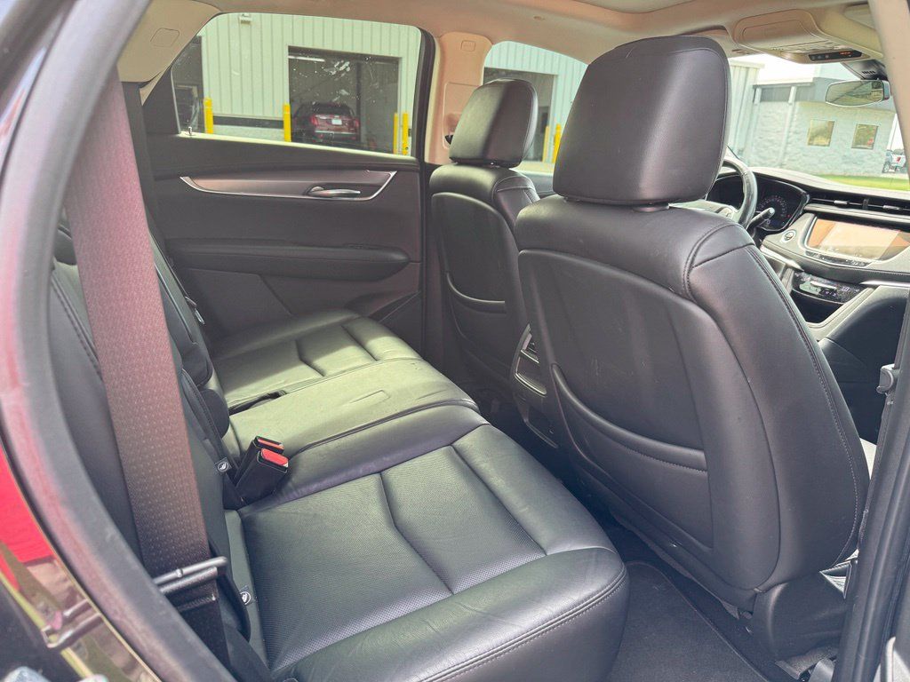 Used 2019 Cadillac XT5 Luxury AWD/4WD image 11