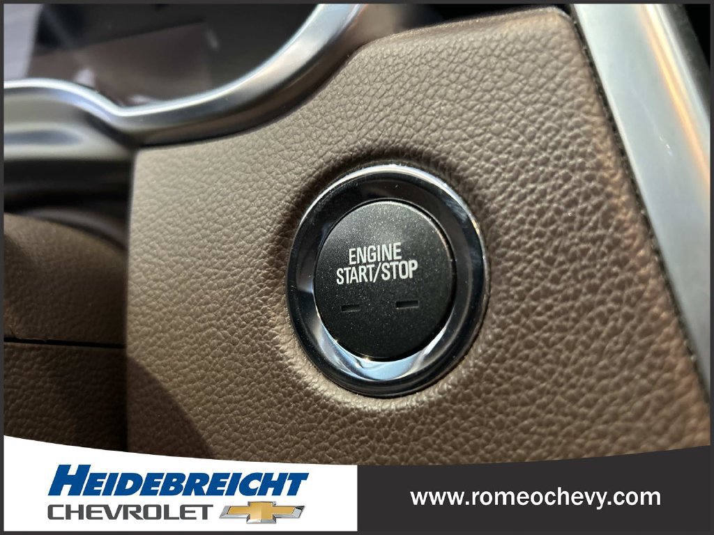 Used 2015 Cadillac SRX Luxury FWD image 30