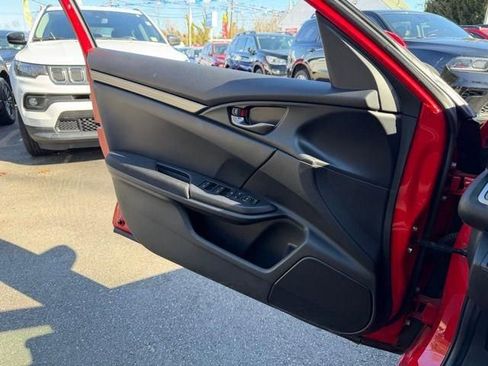 Used 2018 Honda Civic Sport image 22