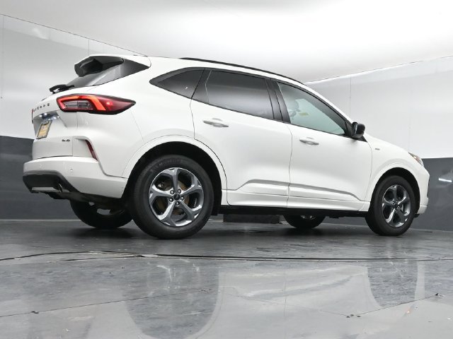 Certified 2024 Ford Escape ST-Line w/ Tech Pack #1 AWD/4WD image 43