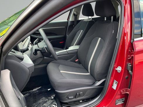 Used 2025 Hyundai Sonata SEL FWD image 22