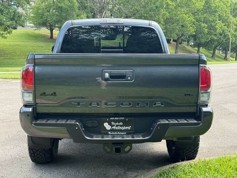Used 2021 Toyota Tacoma Limited w/ Nightshade Package AWD/4WD image 7