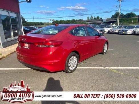Used 2017 Hyundai Elantra SE w/ Cargo Package FWD image 5