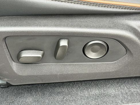 Used 2024 GMC Canyon AT4 w/ AT4 Premium Package image 14