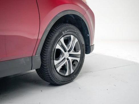 Used 2018 Toyota RAV4 LE w/ All Weather Liner Package AWD/4WD image 21