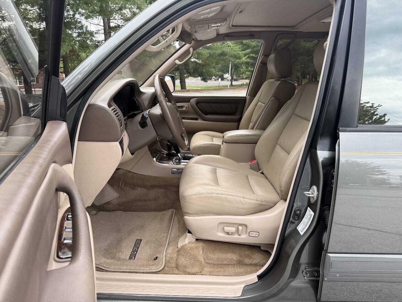 Used 2000 Toyota Land Cruiser AWD/4WD image 54