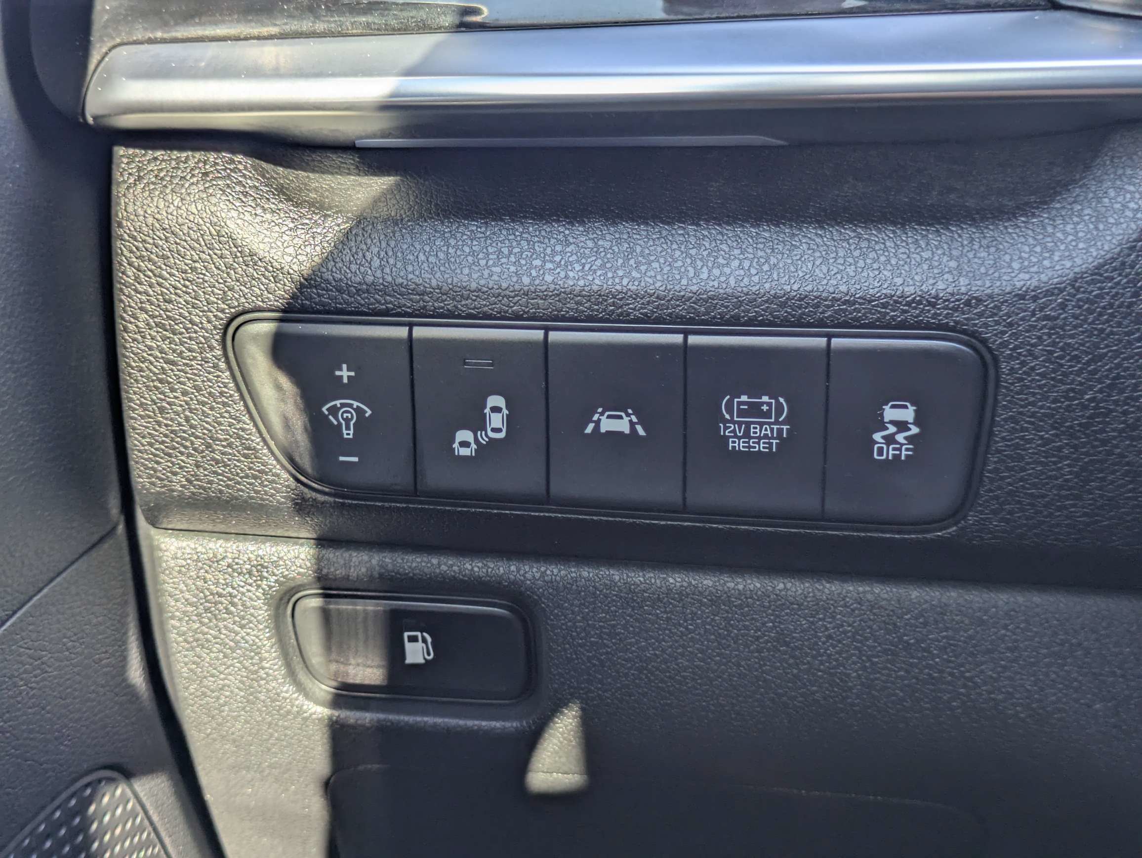 Certified 2022 Kia Niro EX Premium FWD image 37