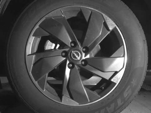 Used 2025 Nissan Rogue SV image 12