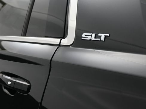 Used 2019 GMC Yukon SLT w/ Premium Edition image 11