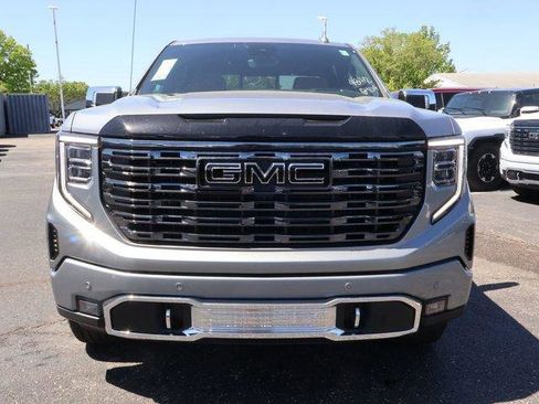 New 2026 GMC Sierra 1500 Denali Ultimate w/ LPO, Black Badging Package AWD/4WD image 2