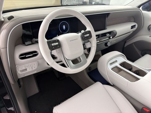 Used 2026 Hyundai Palisade SEL FWD image 4