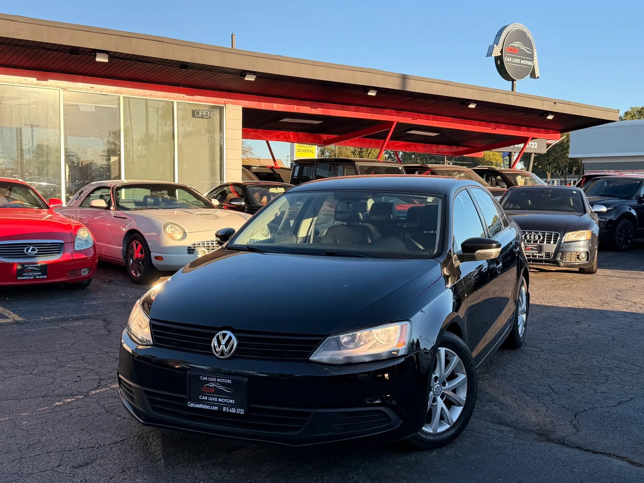 Used 2012 Volkswagen Jetta SE FWD image 1