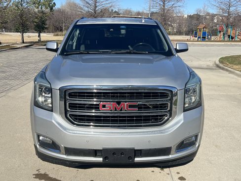 Used 2016 GMC Yukon XL SLT w/ Open Road Package image 3