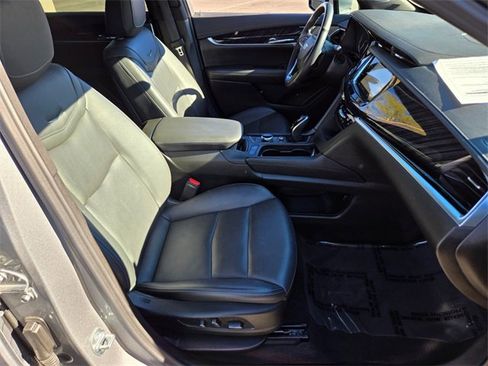 Used 2025 Cadillac XT6 Premium Luxury image 22