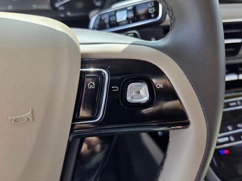 Used 2022 Lincoln Corsair FWD image 21