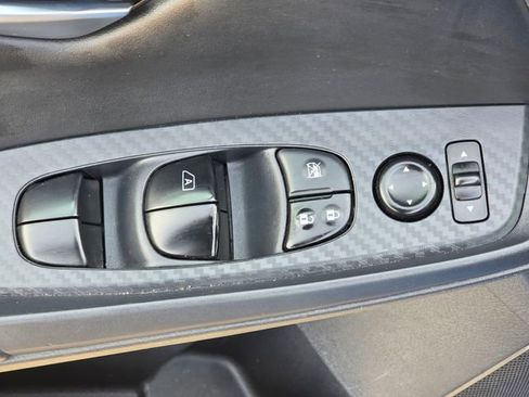 Used 2024 Nissan Sentra SV image 6