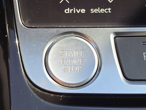 Used 2019 Audi A8 L 3.0T w/ Executive Package image 23