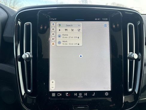 Used 2023 Volvo C40 P8 Recharge Ultimate image 20