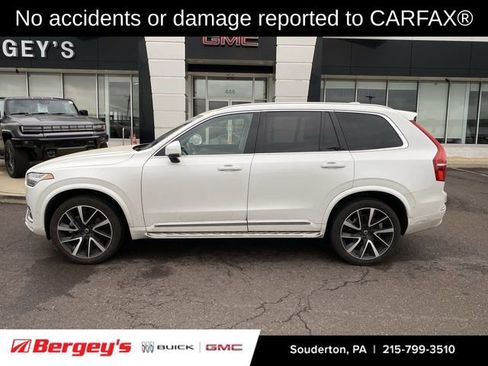 Used 2024 Volvo XC90 B6 Plus image 2