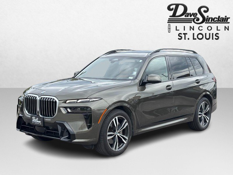 Used 2025 BMW X7 xDrive40i w/ M Sport Package AWD/4WD image 7