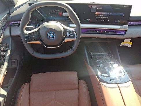 Certified 2026 BMW i5 eDrive40 w/ Executive Package image 12