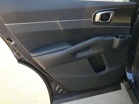 New 2026 Kia Sorento LX image 23