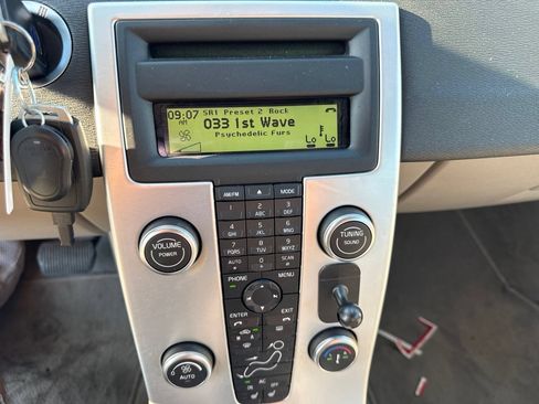 Used 2011 Volvo C70 T5 w/ Convenience Pkg FWD image 19