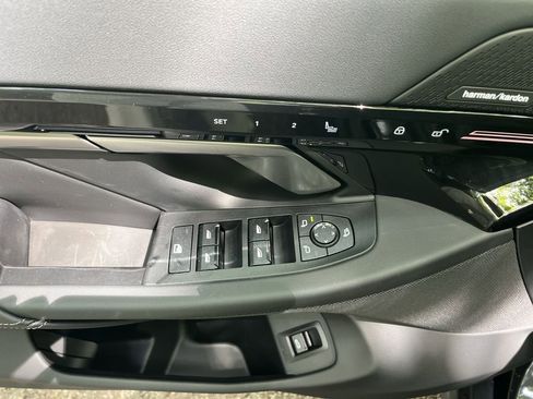 New 2024 BMW 530i xDrive w/ Premium Package AWD/4WD image 14
