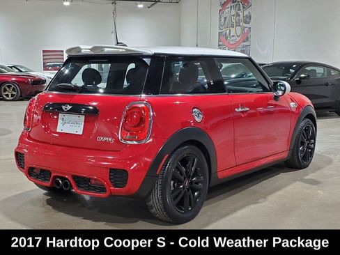 Used 2017 MINI Cooper S image 10