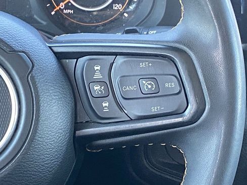 Used 2024 Jeep Wrangler Unlimited Sport AWD/4WD image 27