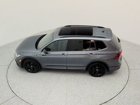 Used 2024 Volkswagen Tiguan SE R-Line FWD image 29