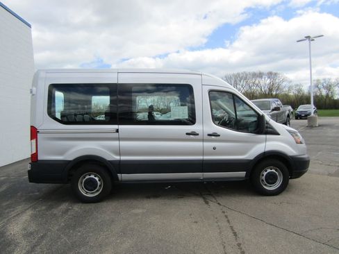 Used 2019 Ford Transit 150 XL RWD image 7