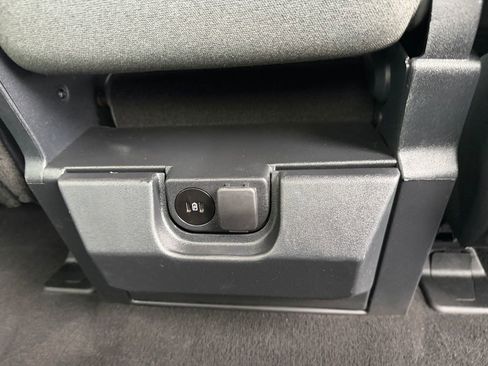 Used 2024 Ford F250 XLT image 16