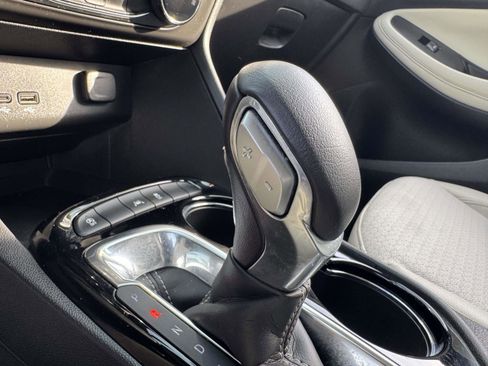 Used 2024 Buick Encore GX Preferred FWD image 32