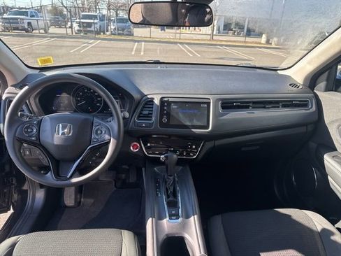 Used 2022 Honda HR-V EX image 16