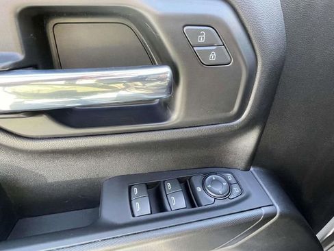 Used 2021 Chevrolet Silverado 1500 Custom w/ Safety Confidence Package image 15