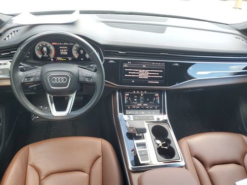 Certified 2025 Audi Q7 3.0T Premium Plus AWD/4WD image 3