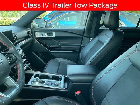 Used 2023 Ford Explorer ST-Line w/ Class IV Trailer Tow Package AWD/4WD image 7