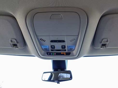 Used 2018 Buick Enclave Premium w/ Experience Buick Package image 33