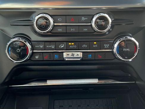 New 2025 Ford F150 Lariat w/ Equipment Group 502A High image 25