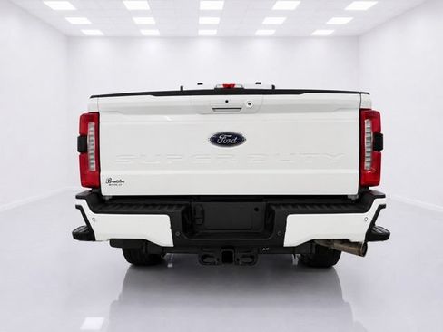 Used 2023 Ford F250 Lariat w/ Lariat Ultimate Package AWD/4WD image 12