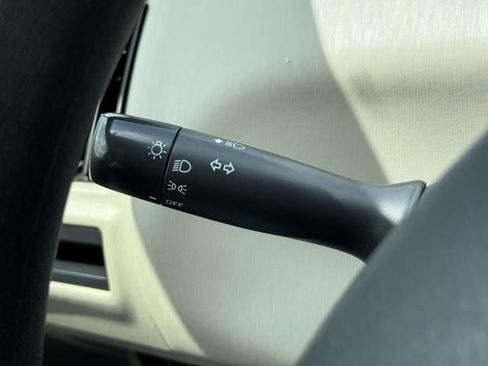 Used 2012 Toyota Prius V Three FWD image 19