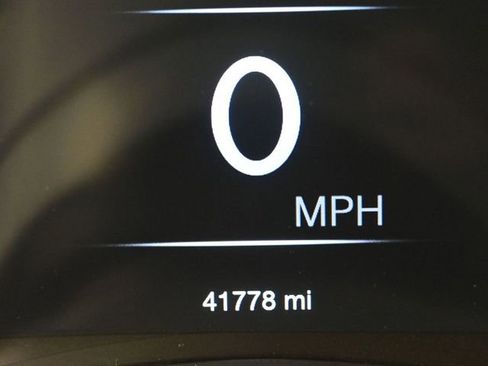 Used 2021 Jeep Grand Cherokee Limited image 35