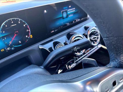 Used 2019 Mercedes-Benz A 220 image 21